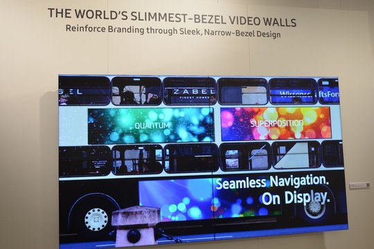 Samsung Bezel